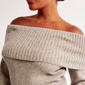 Abercrombie & Fitch Off-Shoulder Sweater in Light Beige